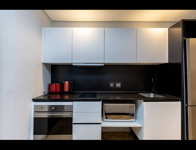 0.5 BEDROOM APARTMENT TO LET IN CAPE TOWN CITY CENTRE